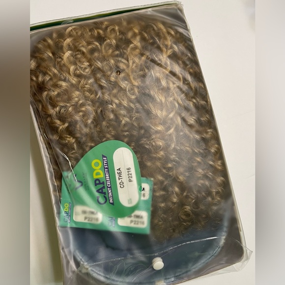 Vivica A Fox Cap Do with Attached Wig - Picture 5 of 7